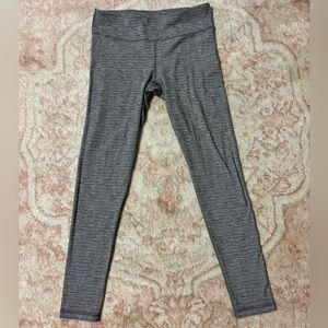 Aritzia leggings women’s size L